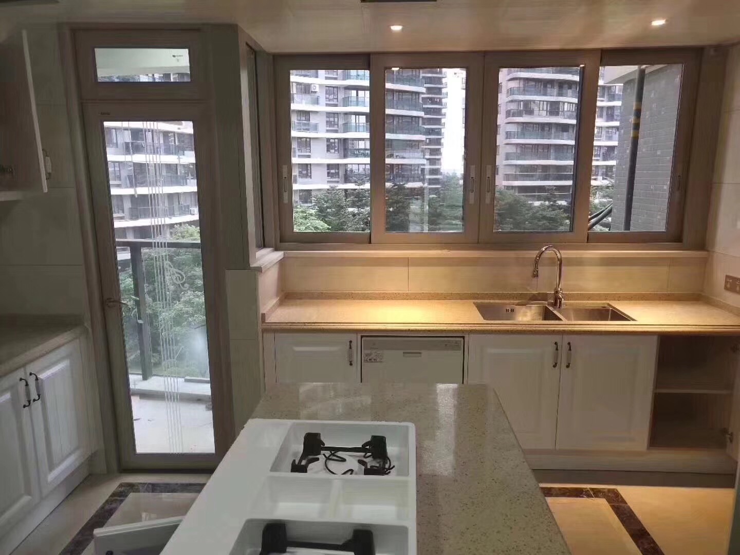 趕緊收藏！門(mén)窗這樣安裝，空間可以省幾倍